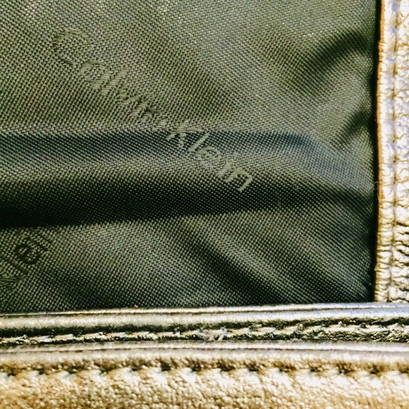 Keven Kline  pearlised clutch - Picture 5 of 8